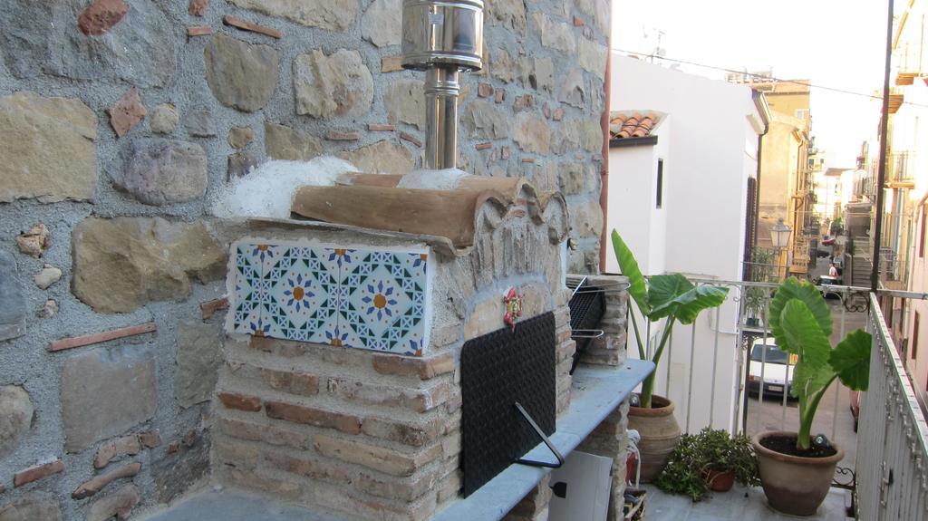 Aurora Bed And Breakfast Santo Stefano di Camastra Exterior photo